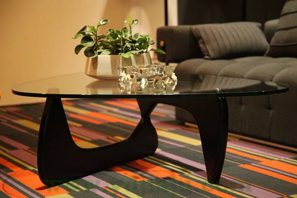 三角茶几 Isamu Noguchi Coffee Table 1
