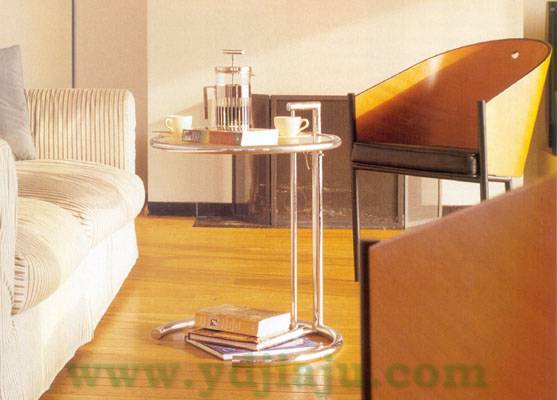 Eileen Gray End Table 场景图片 2
