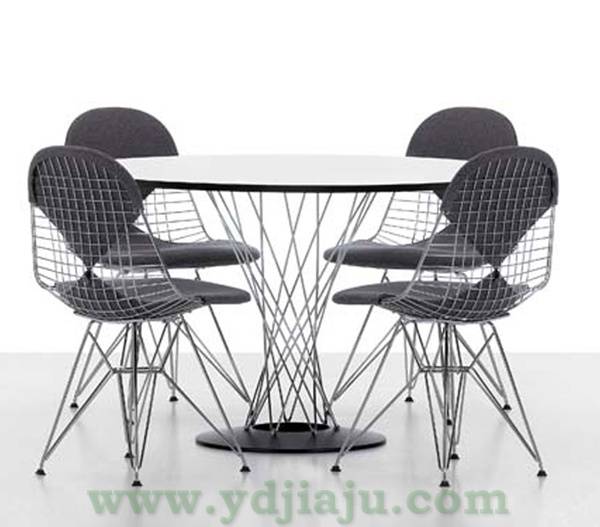 野口勇餐桌 Sable Noguchi Dining Table场景图片1