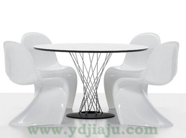 野口勇餐桌 Sable Noguchi Dining Table场景图片2