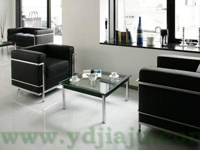 Le Corbusier LC10咖啡桌场景图片2