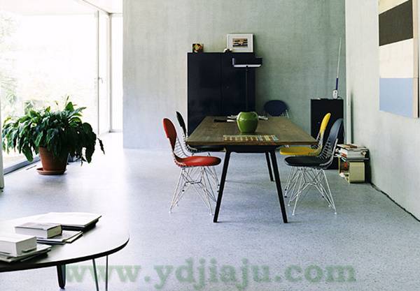 Eames Wire Base Chair 椅子CF086