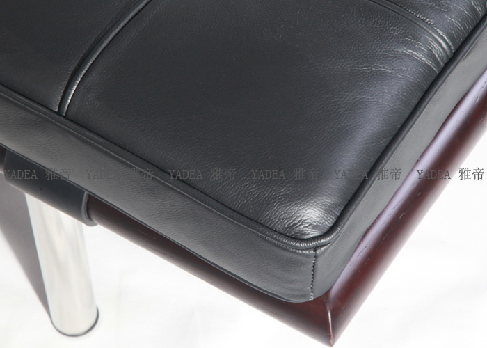 巴塞罗那床(Barcelona bed)