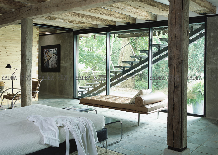 巴塞罗那床(Barcelona bed)