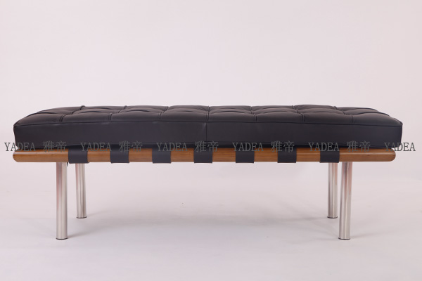 巴塞罗那凳子(Barcelona Bench)