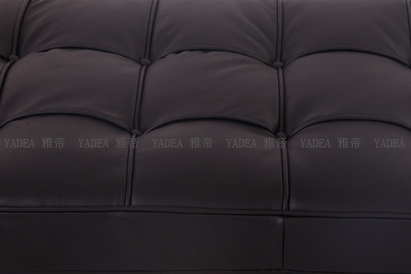 巴塞罗那凳子(Barcelona Bench)