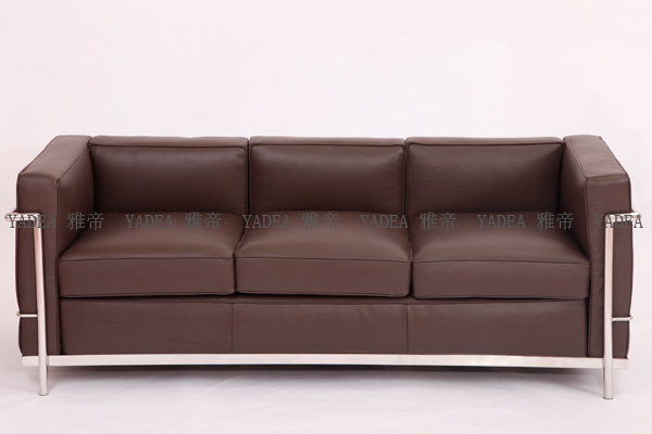 正面图 柯布西耶沙发