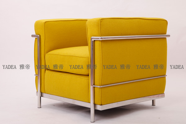 黄色布艺沙发