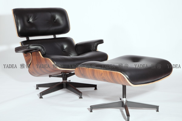 酸枝木贴皮的伊姆斯休闲椅(Palisander Eames Lounge Chair)