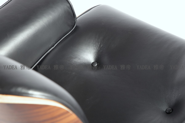 酸枝木贴皮的伊姆斯休闲椅(Palisander Eames Lounge Chair)