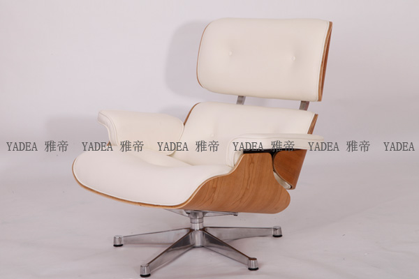 维特拉版本的伊姆斯休闲椅(Eames Lounge Chair — Vitra Version)