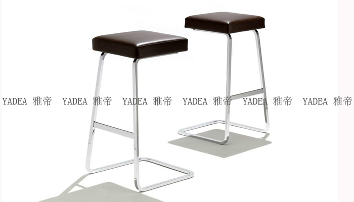 四季吧椅(Four Seasons Barstool)