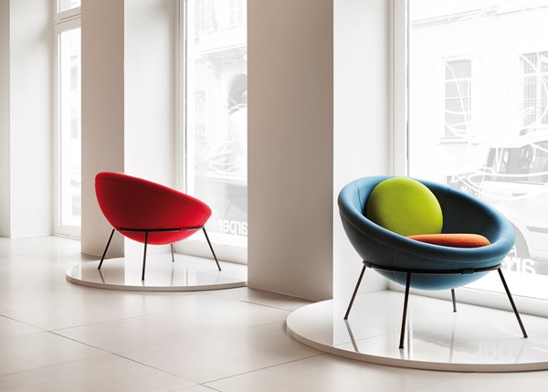 客厅彩色休闲椅