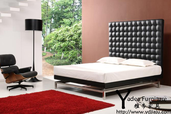 伊姆斯休闲椅(Eames Lounge Chair)