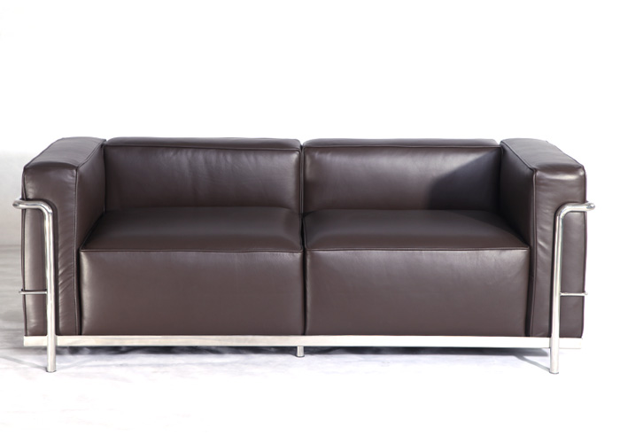 LC3双人位真皮沙发