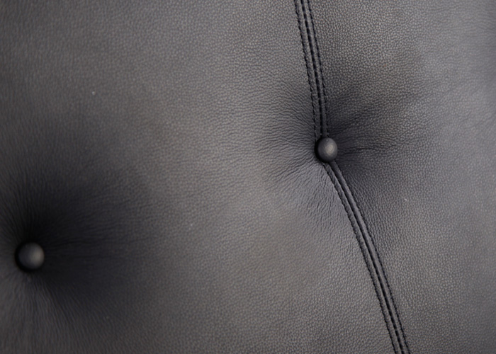 真皮沙发细节图