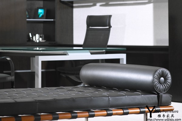 巴塞罗那床（Barcelona bed）