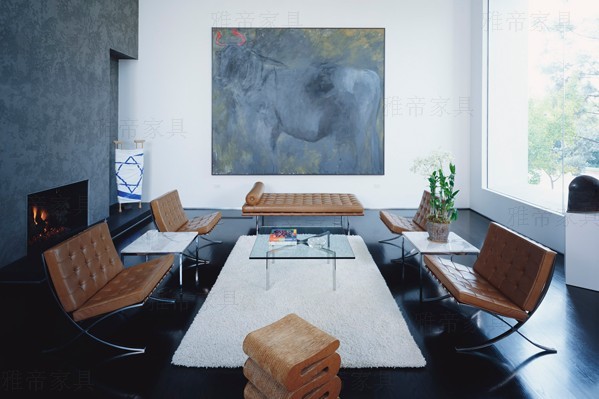 青皮巴塞罗那椅(Barcelona Chair In Aniline Leathe)