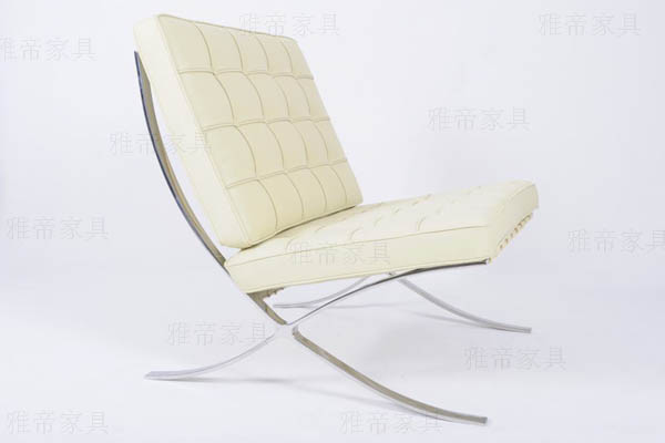 意皮巴塞罗那椅(Barcelona Chair In Italian Leather)