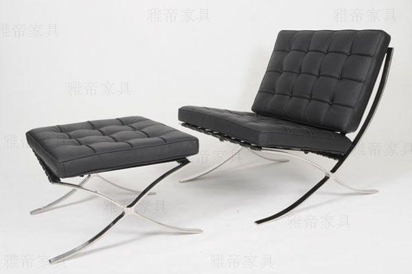 意皮巴塞罗那椅(Barcelona Chair In Italian Leather)