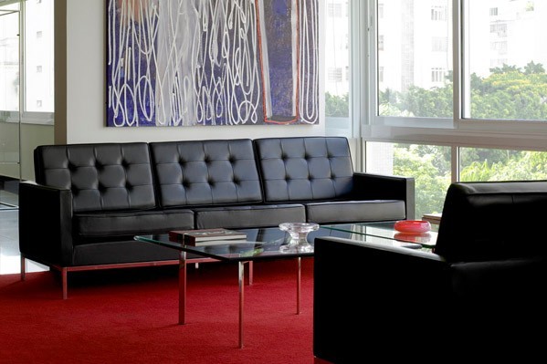 巴塞罗那咖啡桌（Barcelona Coffee Table）