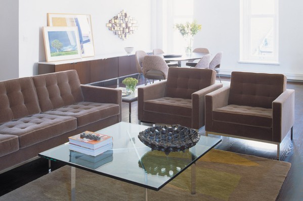 巴塞罗那咖啡桌（Barcelona Coffee Table）