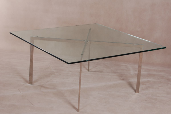 巴塞罗那咖啡桌(Barcelona Coffee Table)