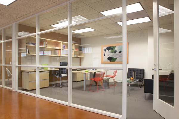 巴塞罗那椅(Barcelona Chair)