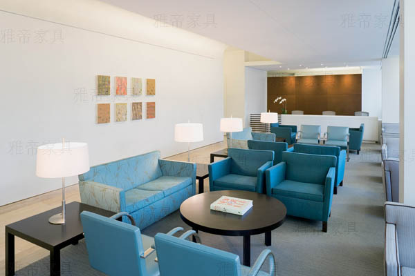 布尔诺椅子(Brno Chair)