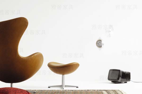 鸡蛋椅(Egg Chair)