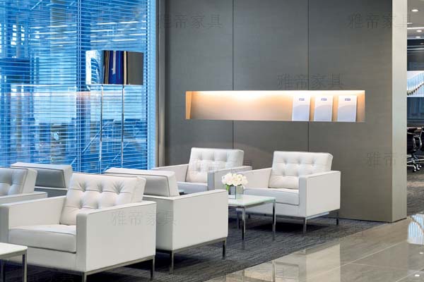 诺尔沙发（Florence Knoll Sofa）