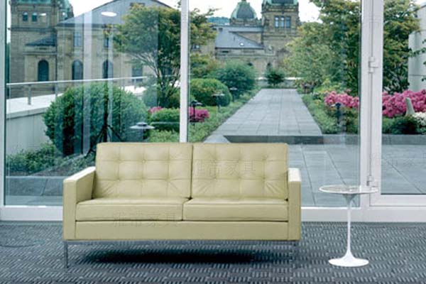 诺尔沙发（Florence Knoll Sofa）