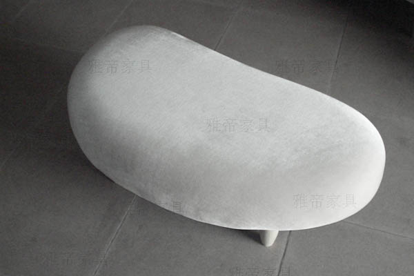 鹅卵石沙发(Isamu Noguchi Freeform Sofa)