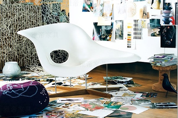 贝壳贵妃椅（Eames La Chaise）