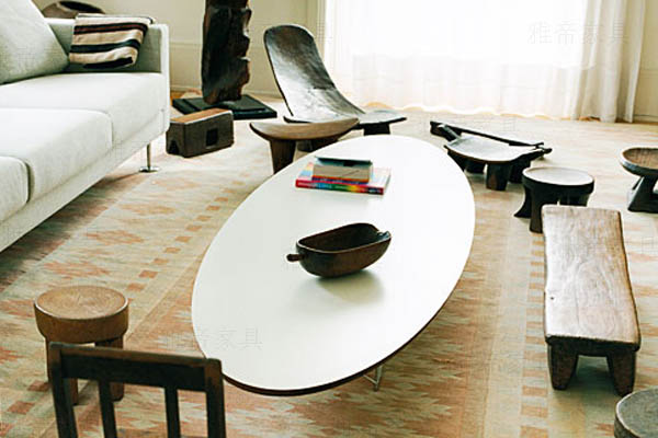 伊姆斯椭圆形桌子(Elipse Table)