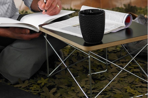 伊姆斯方形茶几(Eames Wire Base Table) 伊姆斯方形茶几(Eames Wire Base Table)