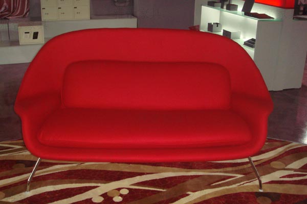 子宫椅子(Womb Chair)