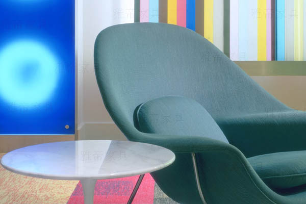 子宫椅子(Womb Chair)