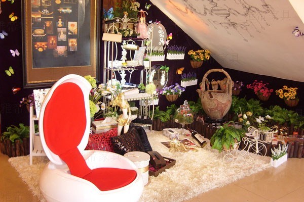 花园蛋椅(Garden Egg Chair)