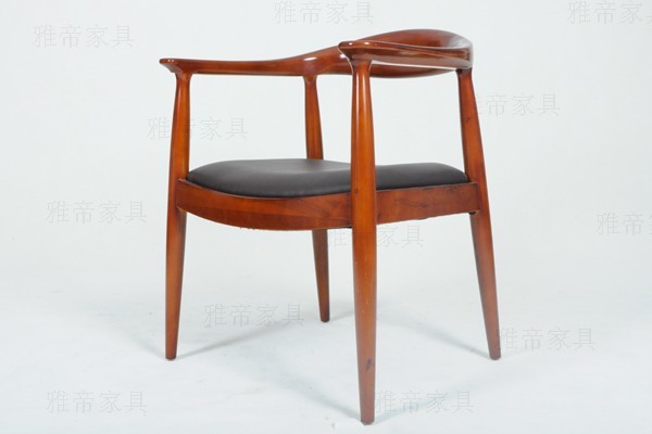 韦格纳实木扶手椅（Juliana Armchair）