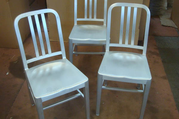 Nimitz Side Chair(尼米兹家族椅)