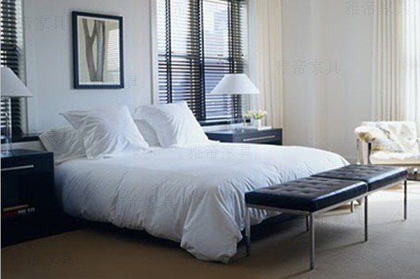 诺尔沙发凳(Knoll Bench)