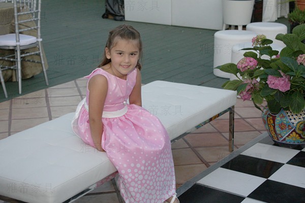 诺尔沙发凳(Knoll Bench)