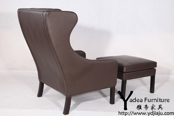 2331 Easy chair&2330 Ottoman