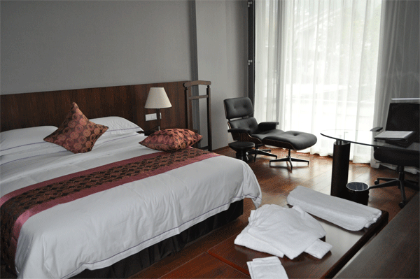 深圳南山紫荆山庄别墅家具工程