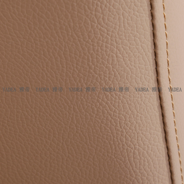 头枕升降旋转椅