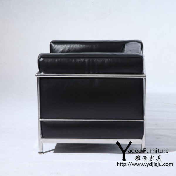 柯布西耶沙发（Le Corbusier Sofa）图片