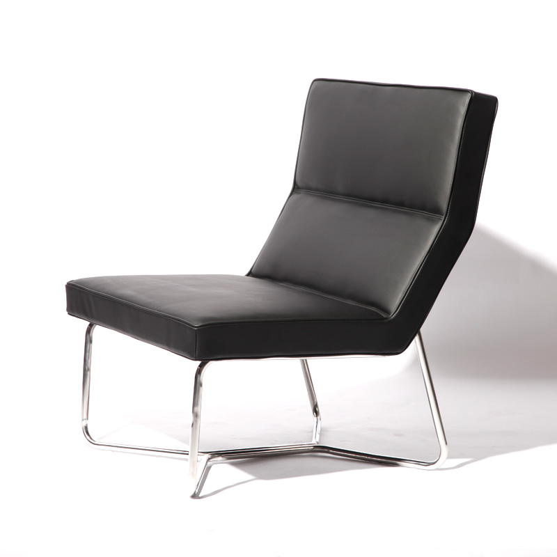 黑色真皮休闲椅